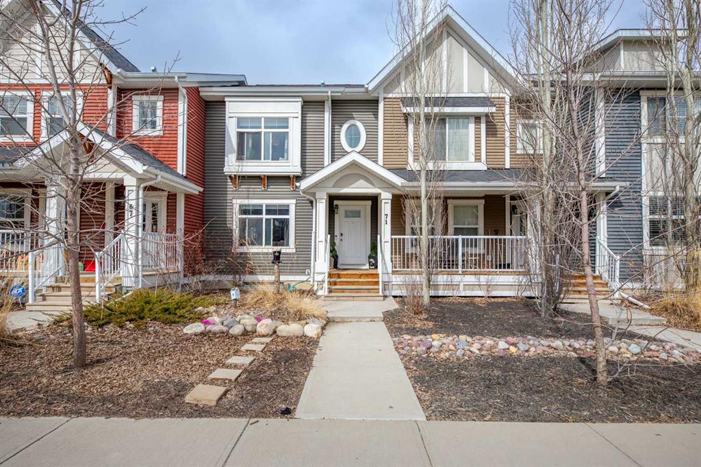 Picture of 71 Sunset Road , Cochrane Real Estate Listing