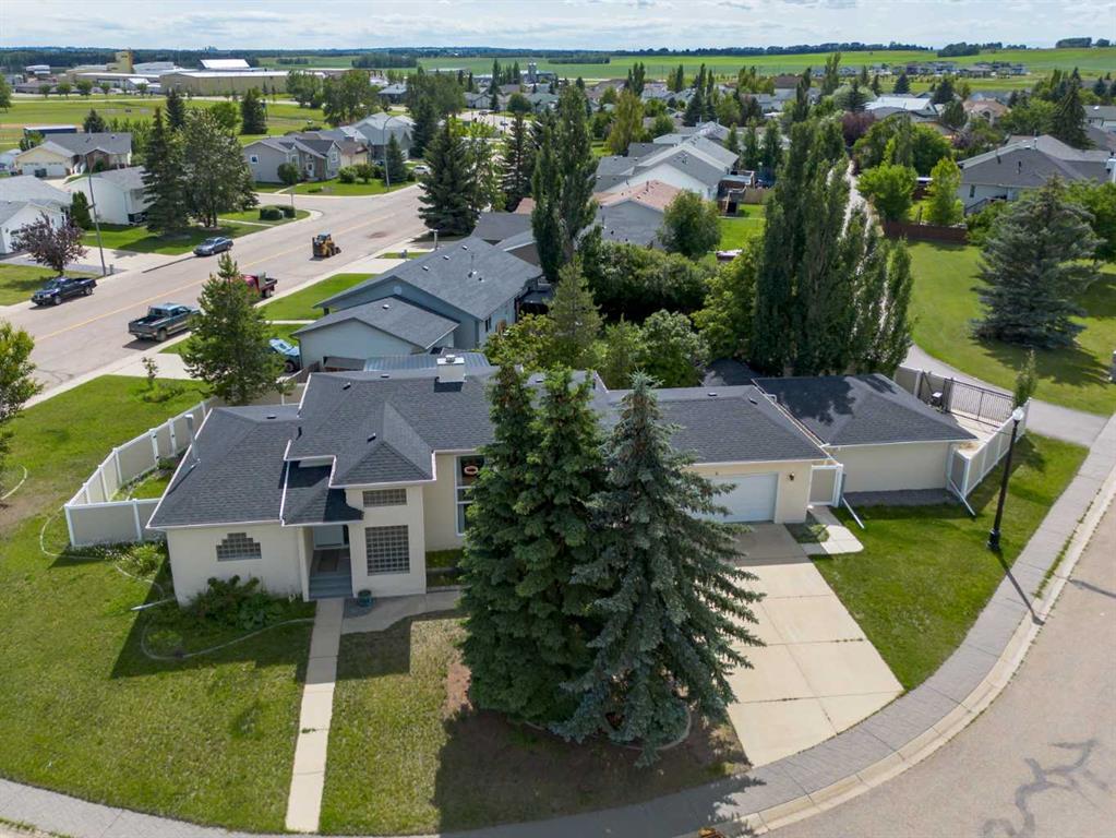 Picture of 6001 47 Street , Innisfail Real Estate Listing