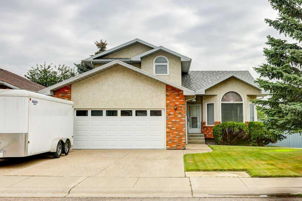 Picture of 3 Edgewood Crescent W, Lethbridge Real Estate Listing