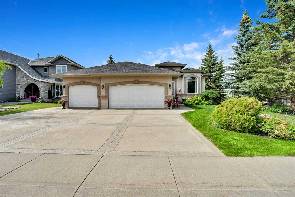Picture of 15 Park Lane , Olds Real Estate Listing