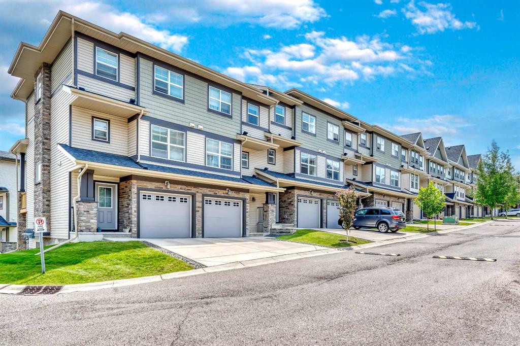 Picture of 33 Panatella Road NW, Calgary Real Estate Listing