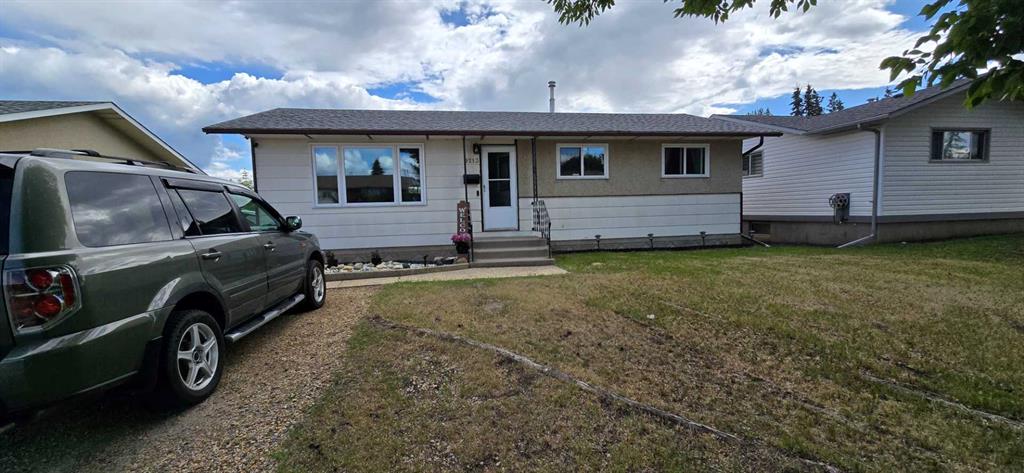 Picture of 9213 108 Avenue , Grande Prairie Real Estate Listing