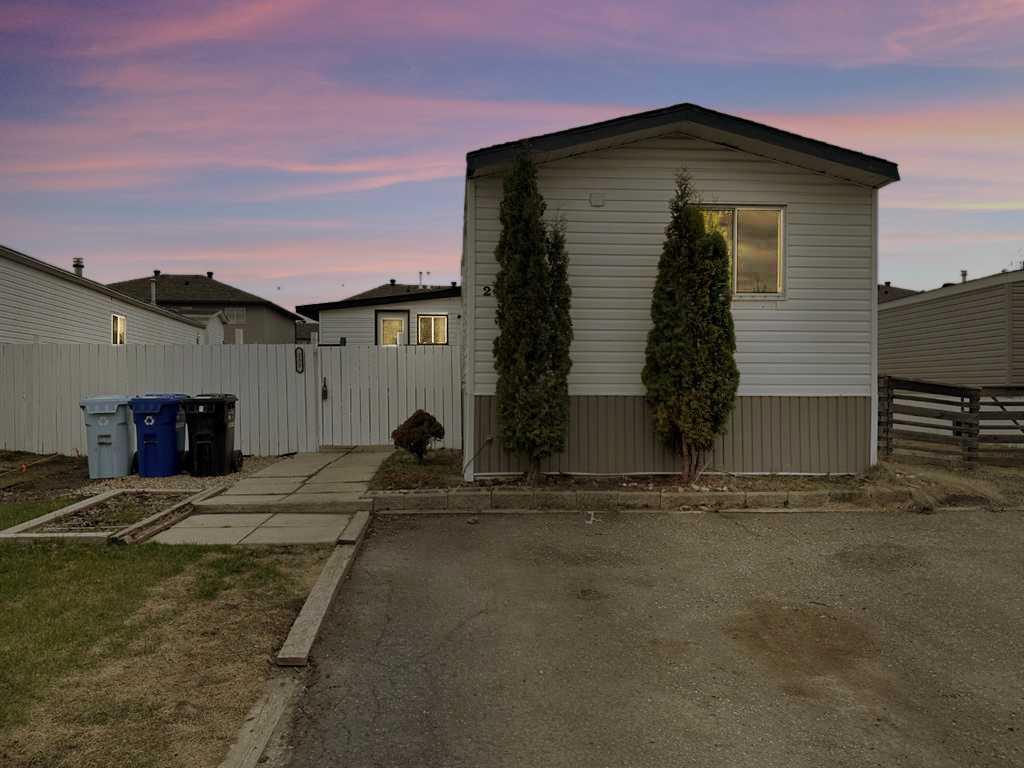Picture of 232 Caouette Crescent , Fort McMurray Real Estate Listing