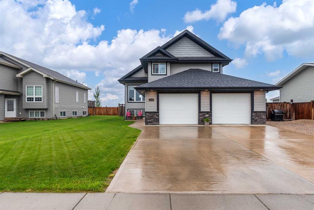 Picture of 110 6 Avenue , Lashburn Real Estate Listing