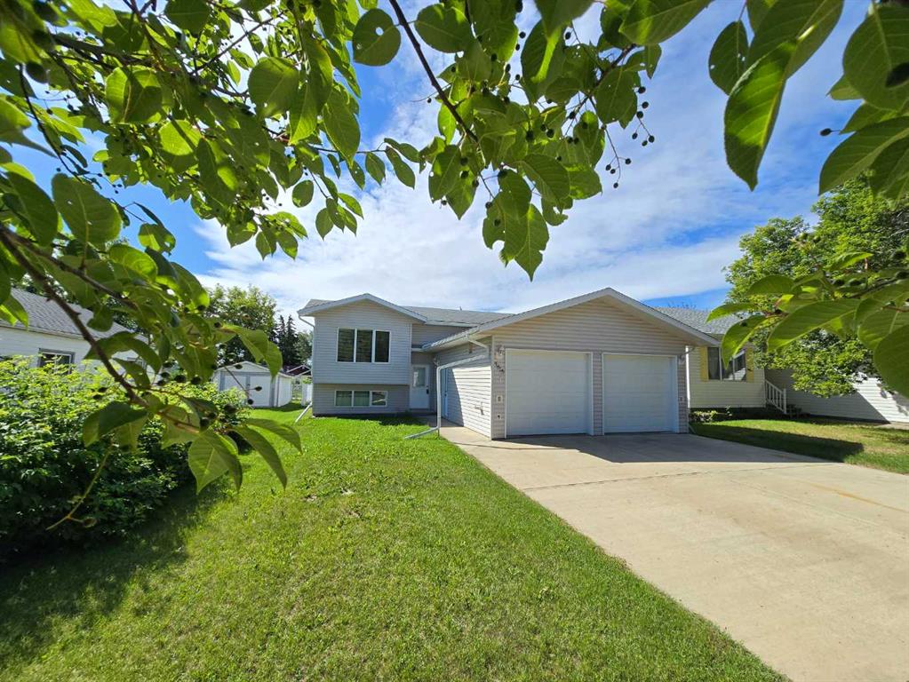 Picture of 4815 54 Avenue , Grimshaw Real Estate Listing