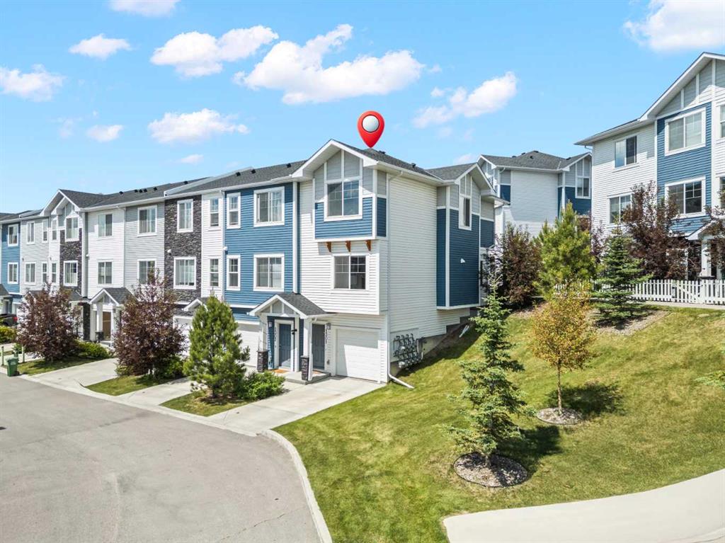 Picture of 1301 Jumping Pound Common , Cochrane Real Estate Listing