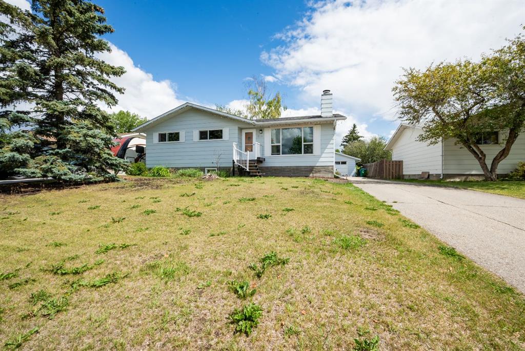 Picture of 614 6 Avenue , Beaverlodge Real Estate Listing