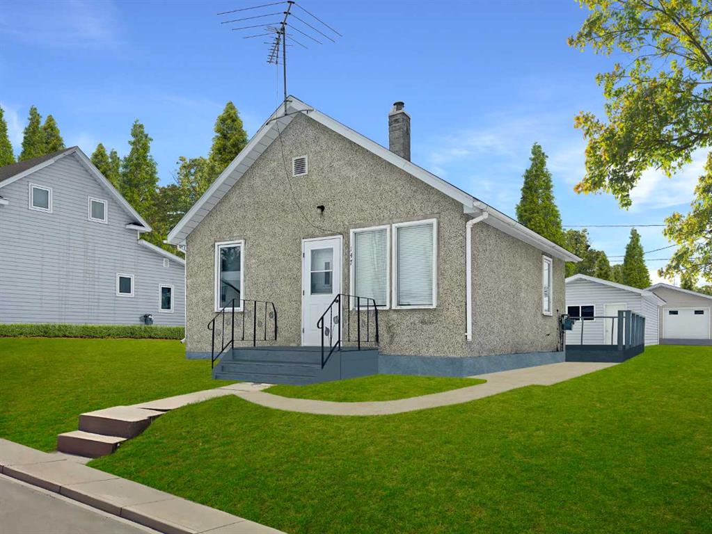Picture of 147 Main Street , St. Walburg Real Estate Listing