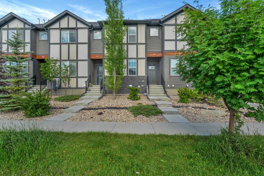 Picture of 315 Hillcrest Drive SW, Airdrie Real Estate Listing