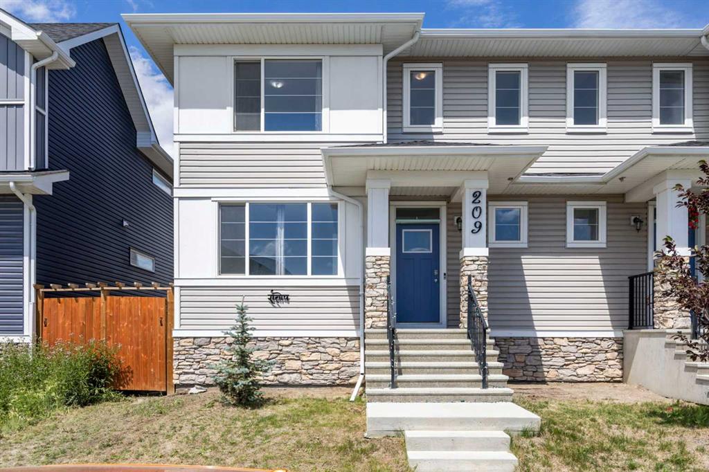 Picture of 209 Red Sky Way NE, Calgary Real Estate Listing
