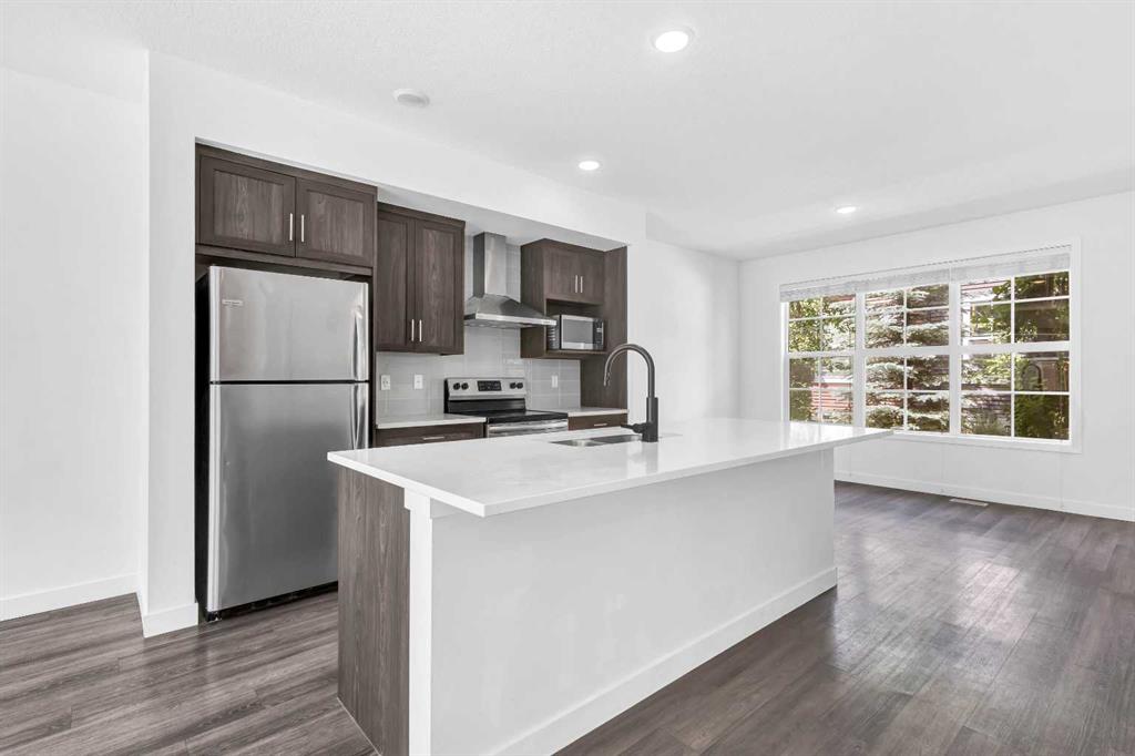 Picture of 210 Silverado Skies Common SW, Calgary Real Estate Listing