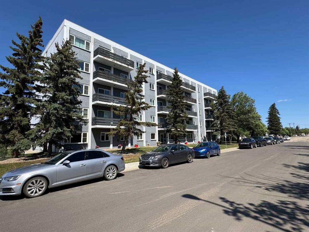 Picture of 104, 10230 106 Avenue , Grande Prairie Real Estate Listing