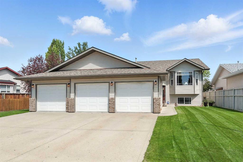 Picture of 7 Reighley Close , Red Deer Real Estate Listing