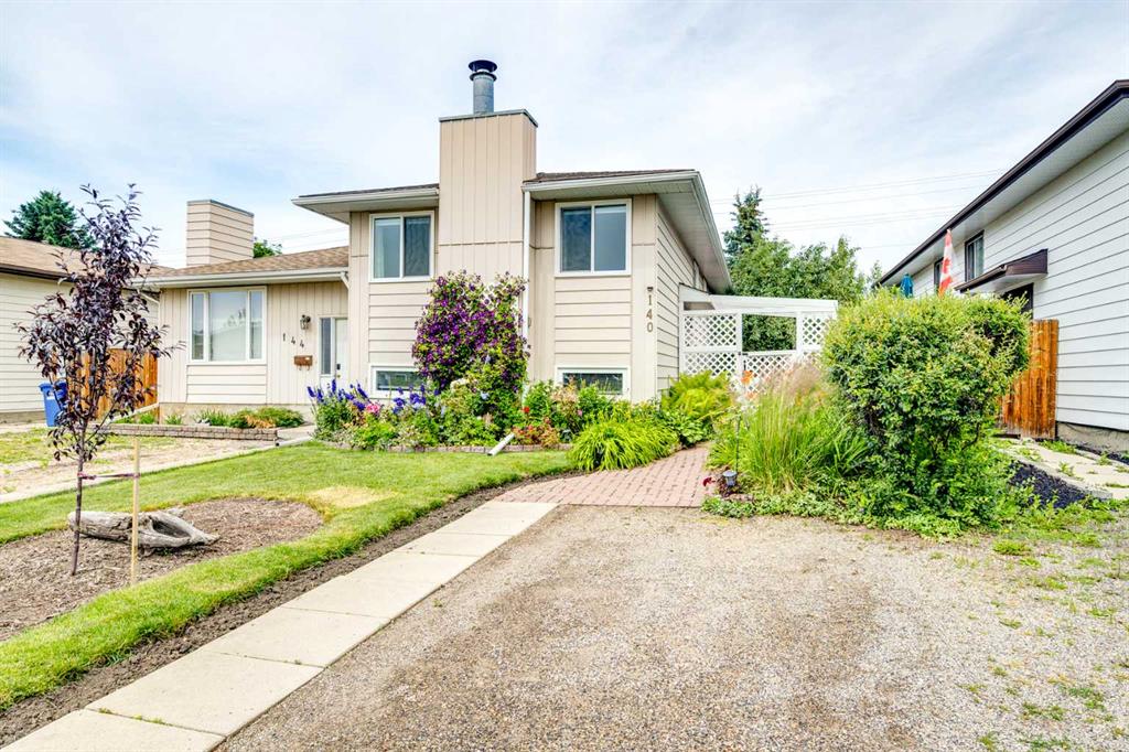 Picture of 140 Cosgrove Crescent , Red Deer Real Estate Listing