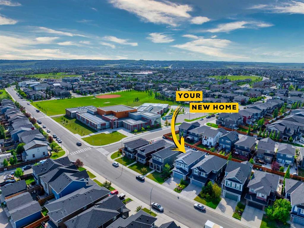Picture of 322 Evanston Way NW, Calgary Real Estate Listing
