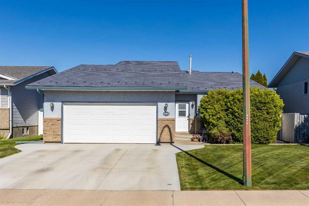 Picture of 903 7 Street SE, Redcliff Real Estate Listing