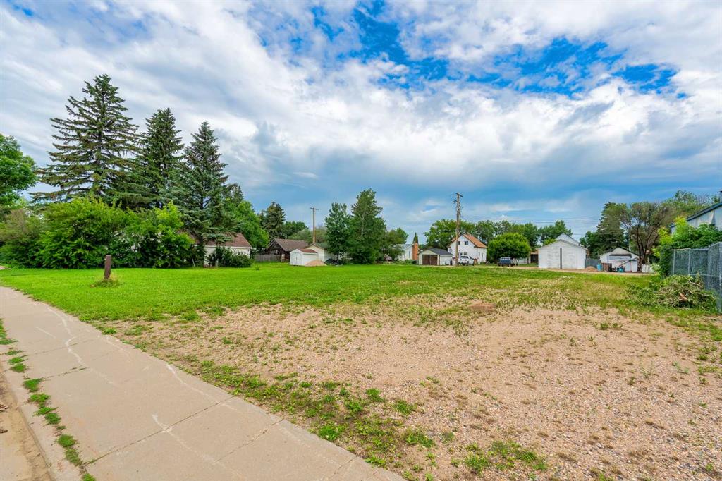 Picture of 5116 53 Avenue , Viking Real Estate Listing