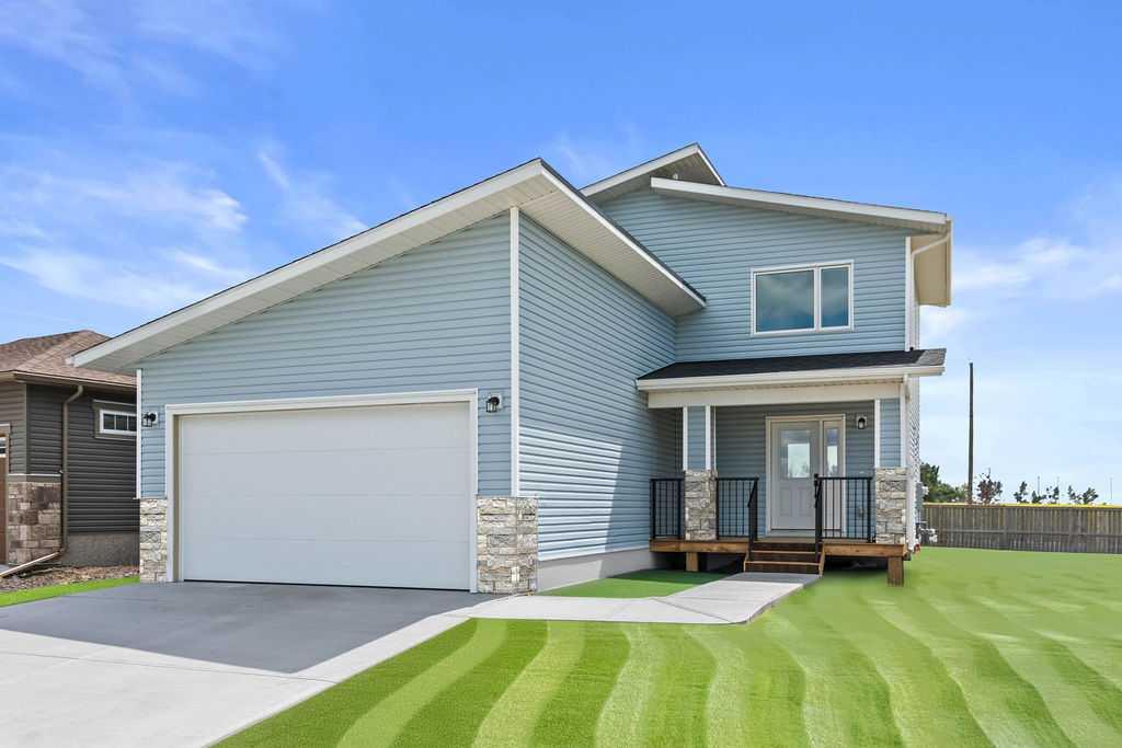 Picture of 10 Clover Crescent , Beiseker Real Estate Listing