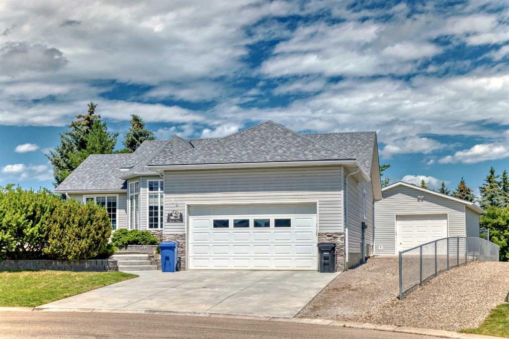 Picture of 12 Julia Place , Didsbury Real Estate Listing