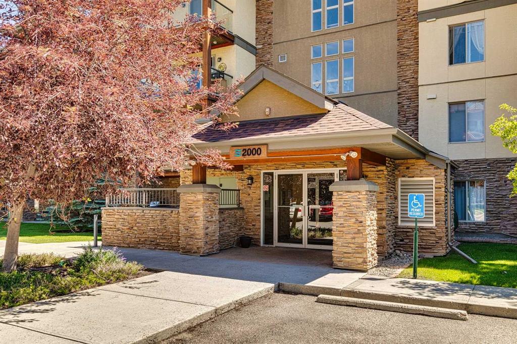 Picture of 2306, 92 Crystal Shores Road , Okotoks Real Estate Listing