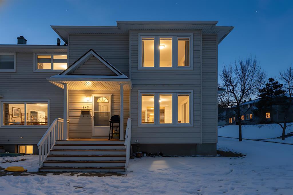 Picture of 245 Killarney Glen Court SW, Calgary Real Estate Listing