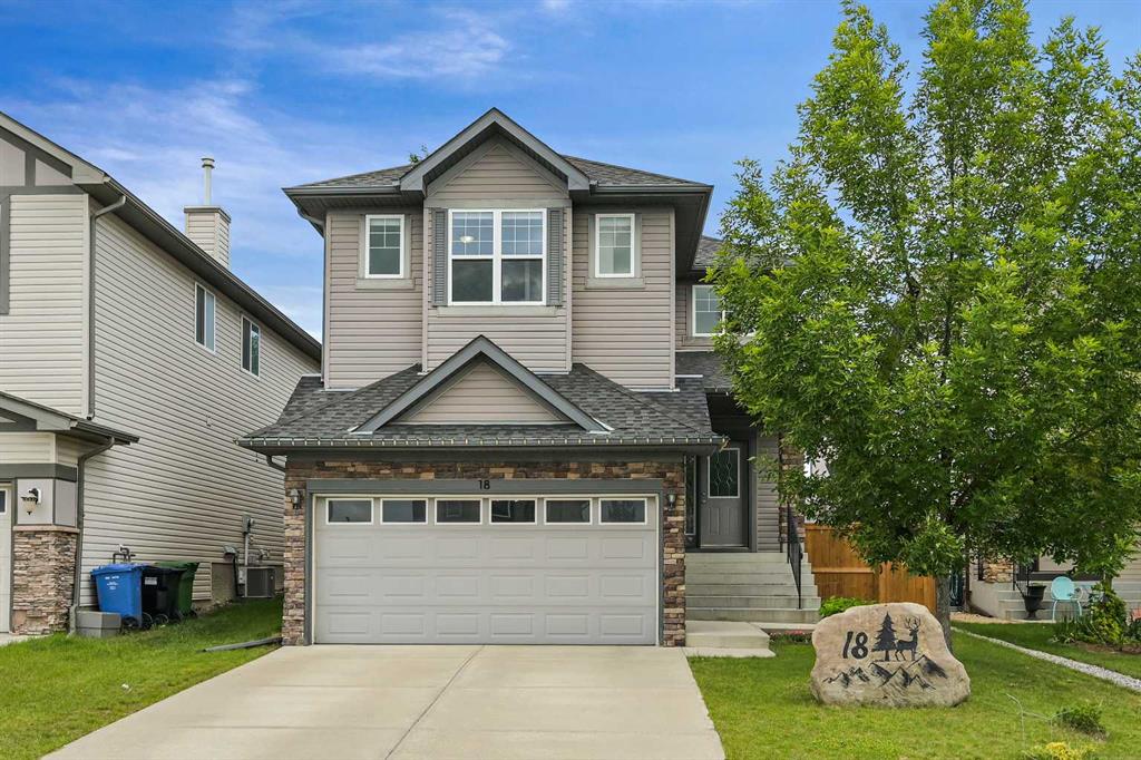 Picture of 18 Royal Birch Way NW, Calgary Real Estate Listing