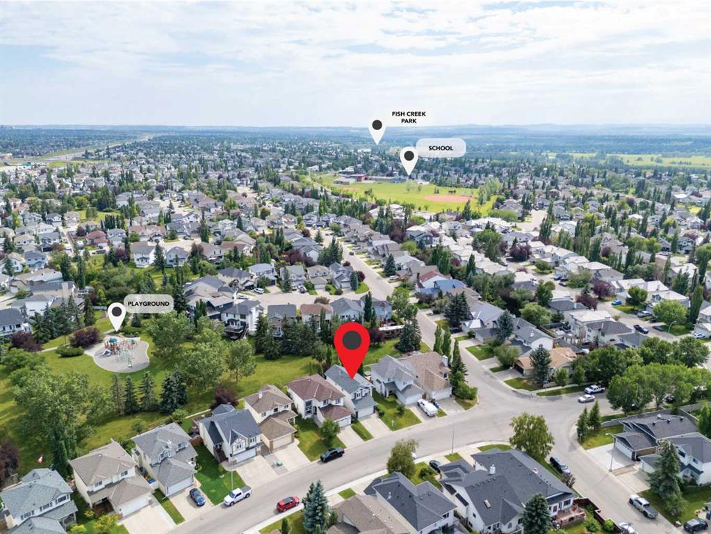 Picture of 13 Douglas Ridge Close SE, Calgary Real Estate Listing