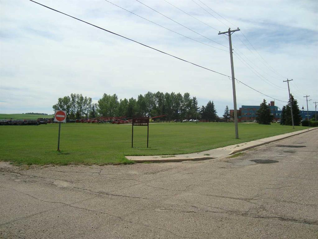 Picture of 420 Pontmain Road , Trochu Real Estate Listing