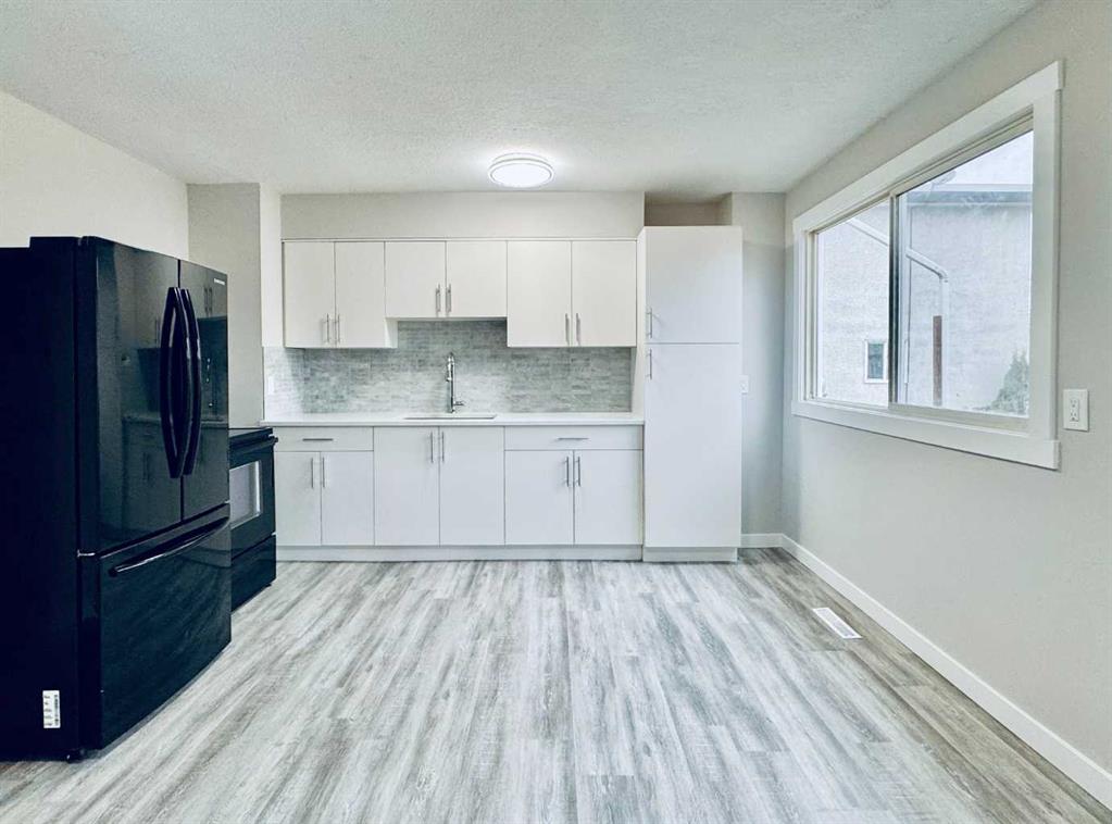 Picture of 221, 2211 19 Street NE, Calgary Real Estate Listing