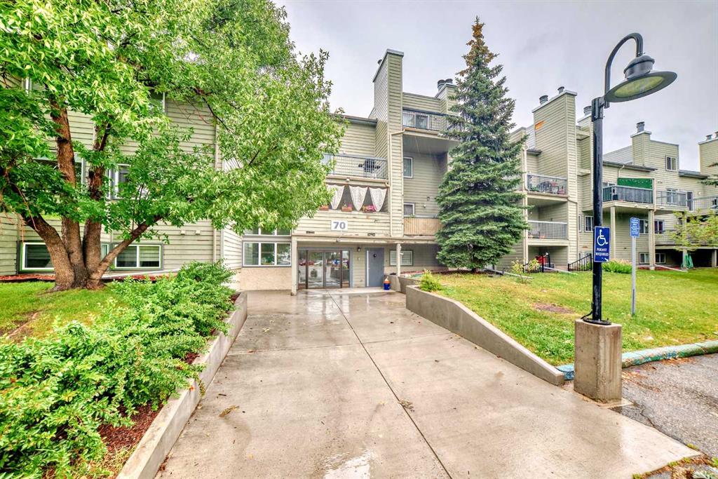 Picture of 2248, 70 Glamis Drive SW, Calgary Real Estate Listing