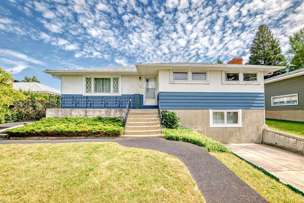 Picture of 220 Cardiff Drive NW, Calgary Real Estate Listing