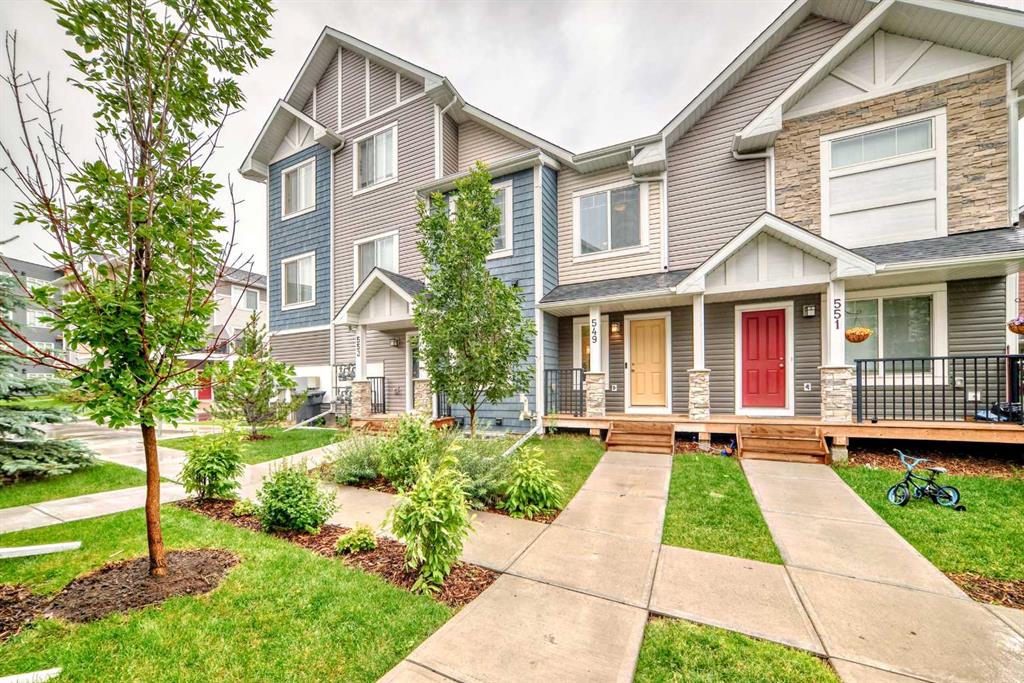 Picture of 549 Canals Crossing SW, Airdrie Real Estate Listing