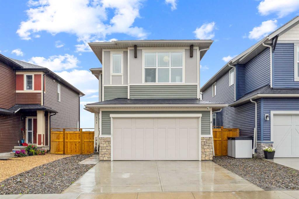 Picture of 151 Willow Place , Cochrane Real Estate Listing