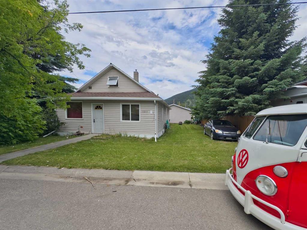 Picture of 13205 15 Avenue , Blairmore Real Estate Listing