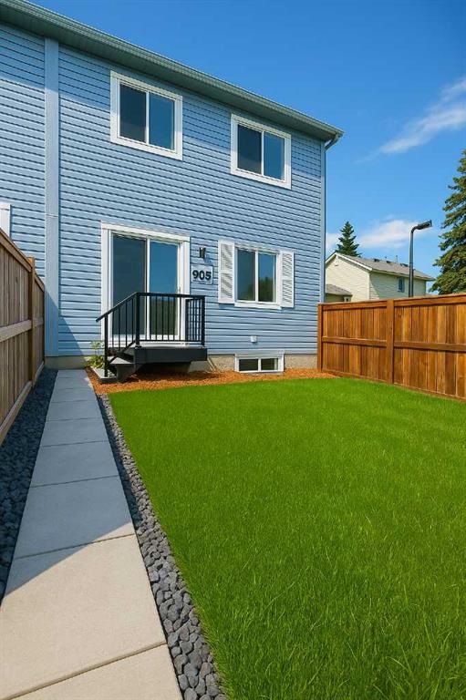 Picture of 905, 380 Falconridge Crescent NE, Calgary Real Estate Listing