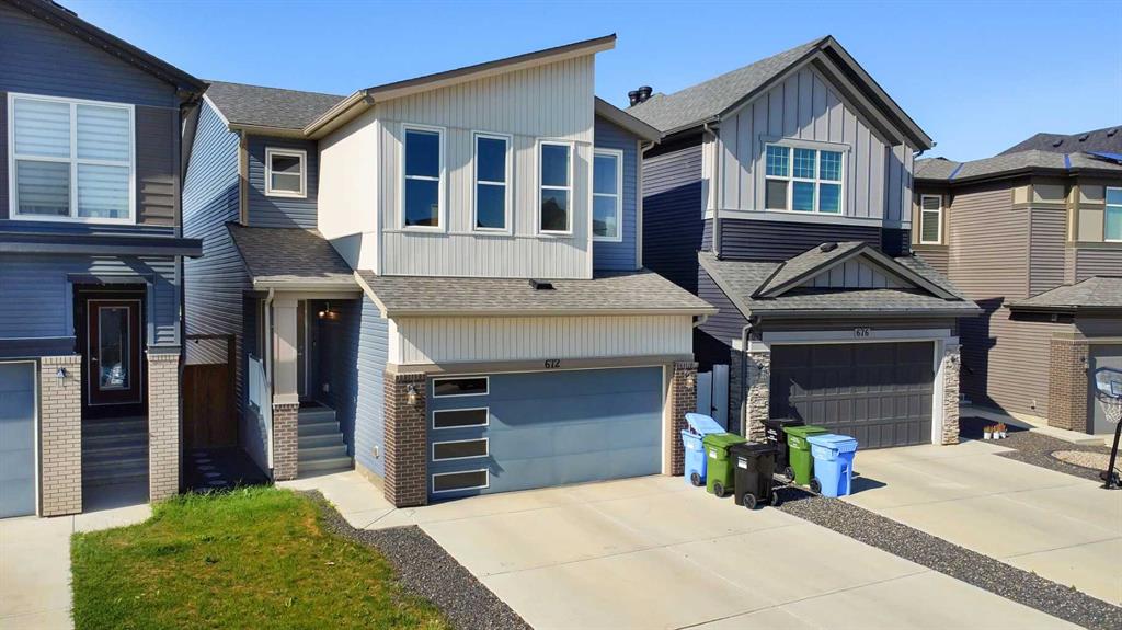 Picture of 672 Walgrove Boulevard SE, Calgary Real Estate Listing