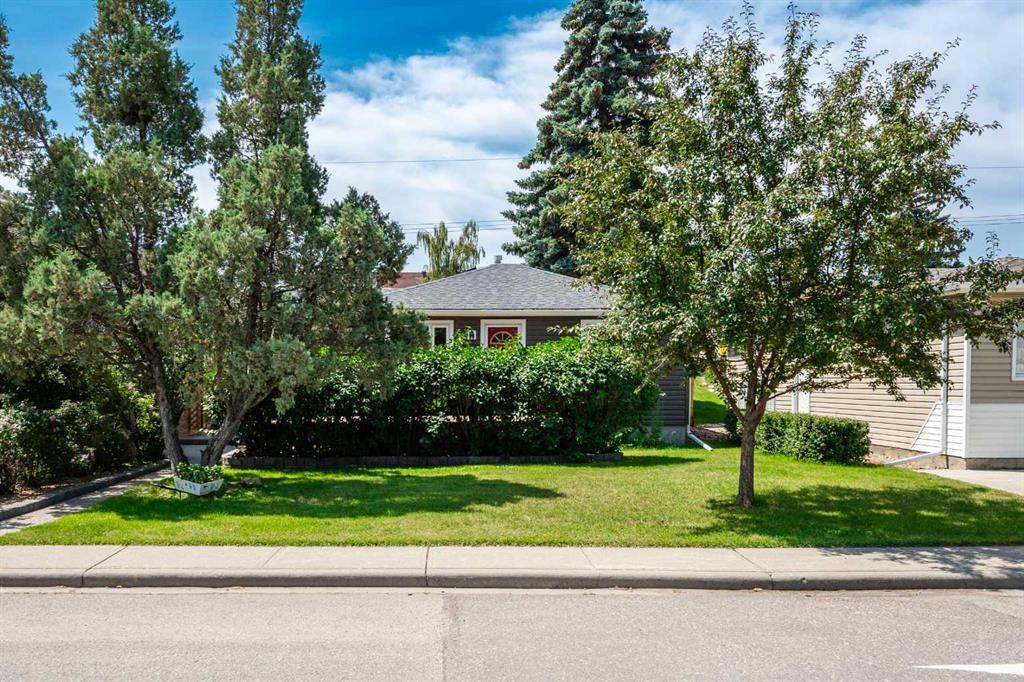 Picture of 4639 70 Street NW, Calgary Real Estate Listing