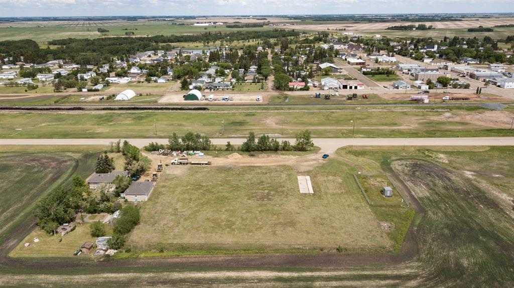 Picture of 1B Highway 13 Avenue , Daysland Real Estate Listing