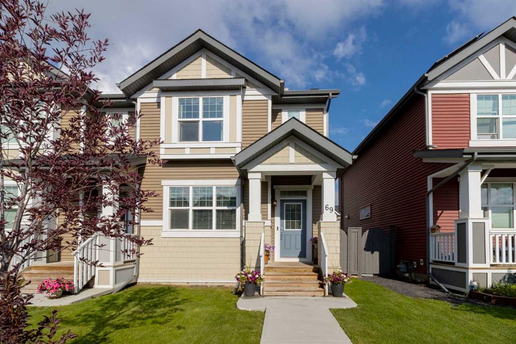 Picture of 69 Sunrise Way , Cochrane Real Estate Listing