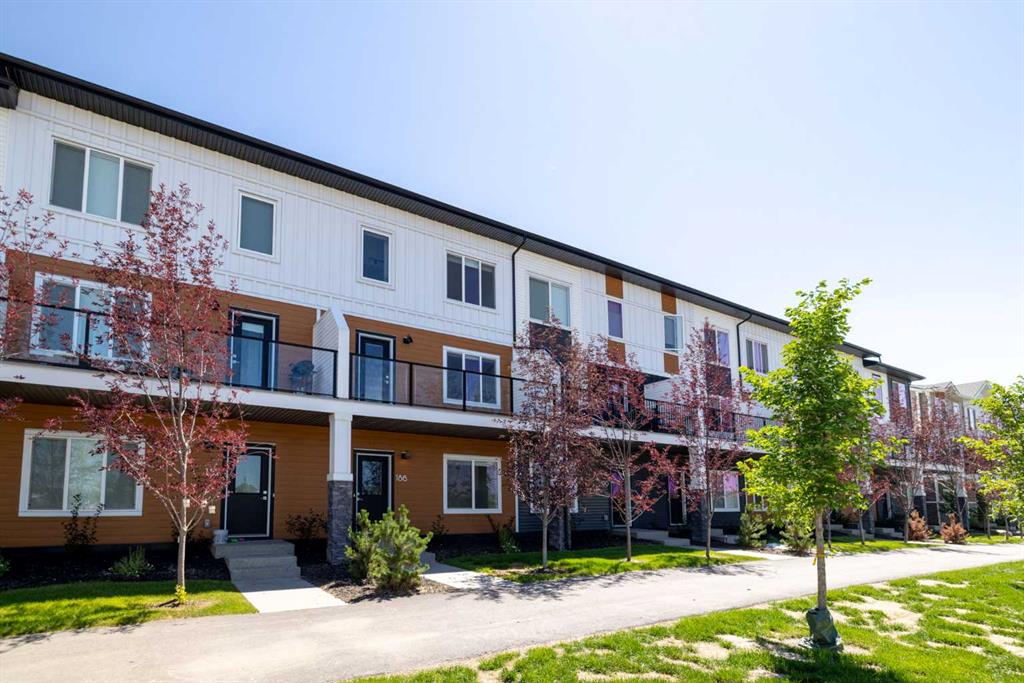 Picture of 186 Creekstone Drive SW, Calgary Real Estate Listing