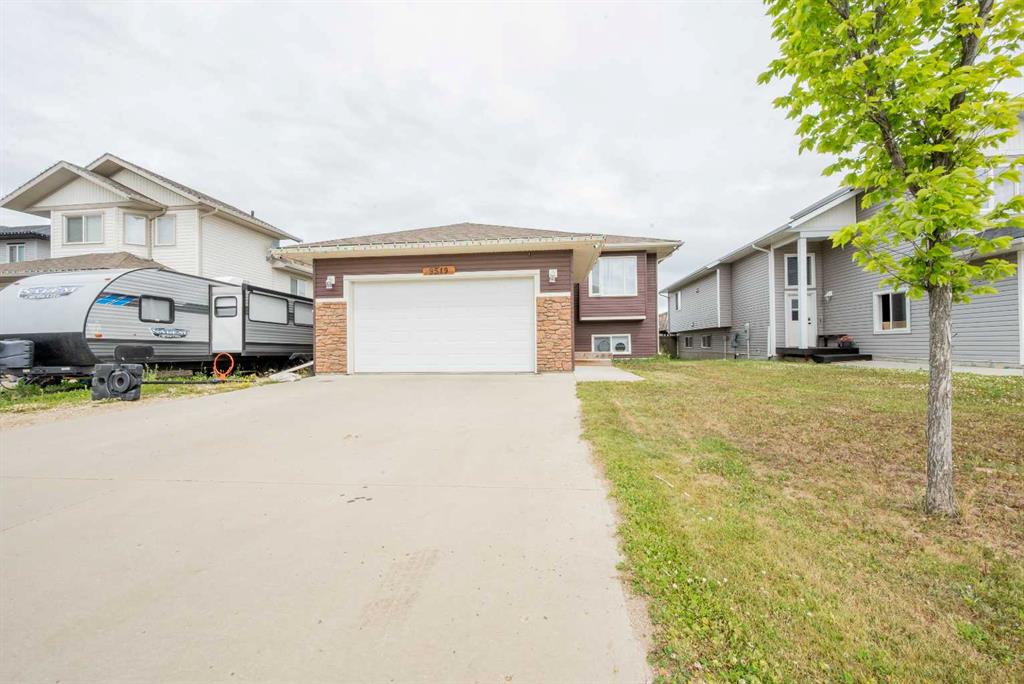 Picture of 9519 92 Street , Wembley Real Estate Listing