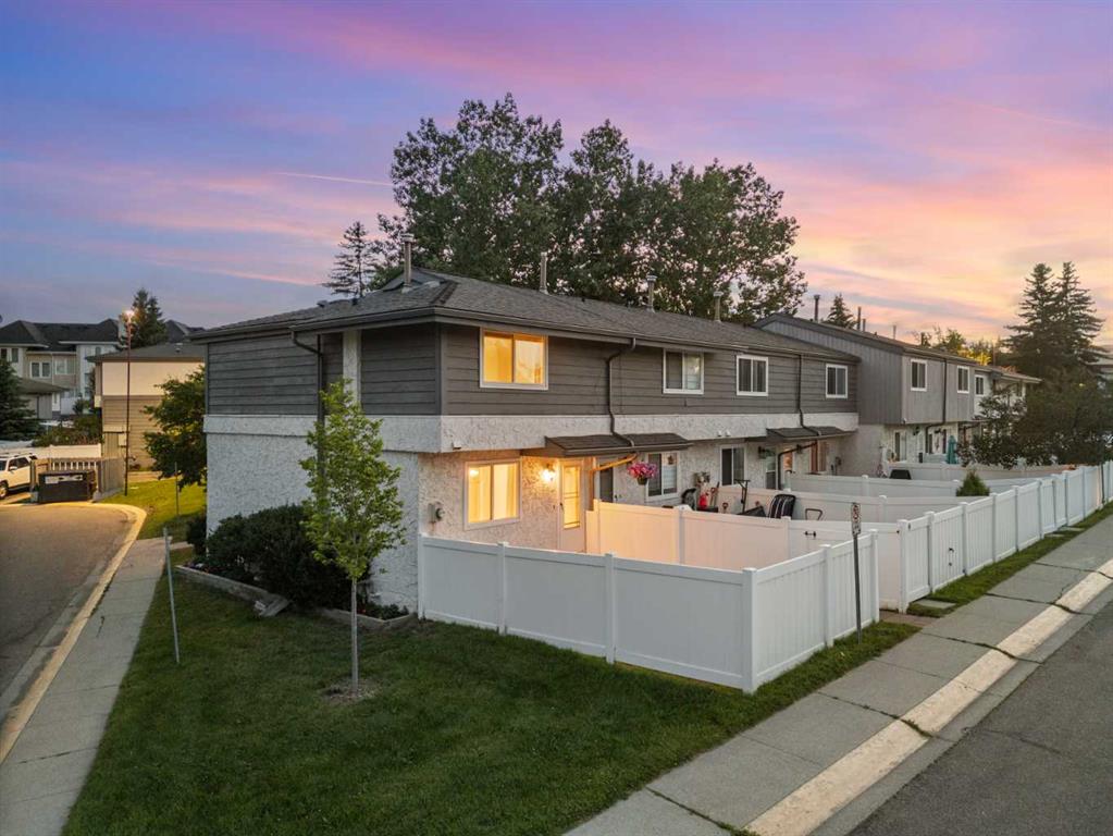 Picture of 130, 999 Canyon Meadows Drive SW, Calgary Real Estate Listing