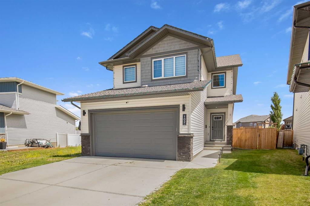 Picture of 102 Palmer Circle , Blackfalds Real Estate Listing