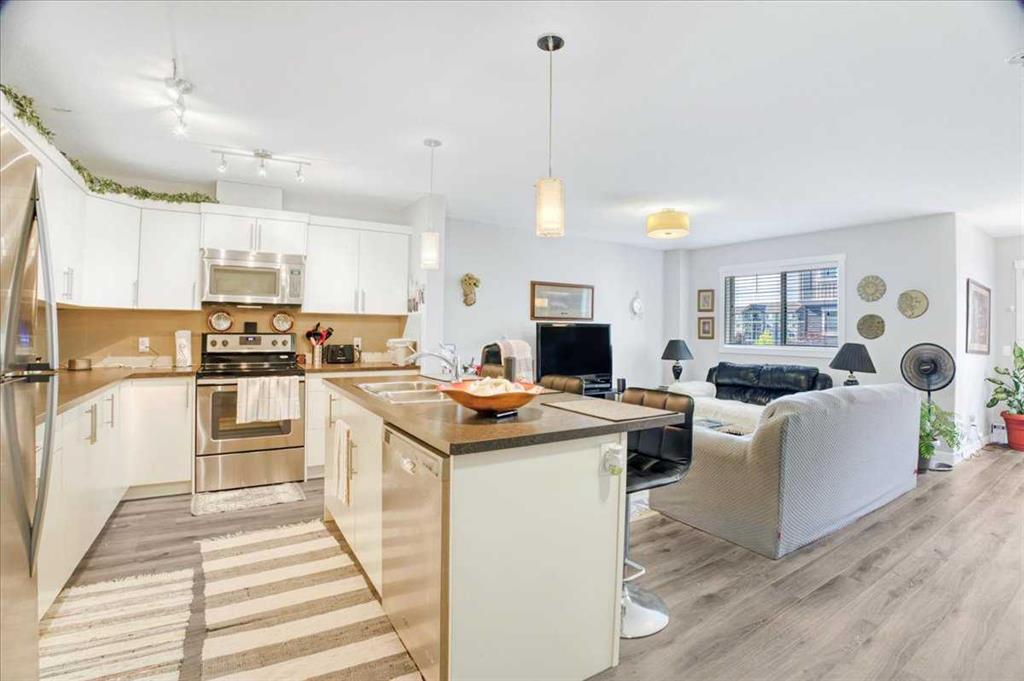Picture of 307 Skyview Ranch Grove NE, Calgary Real Estate Listing