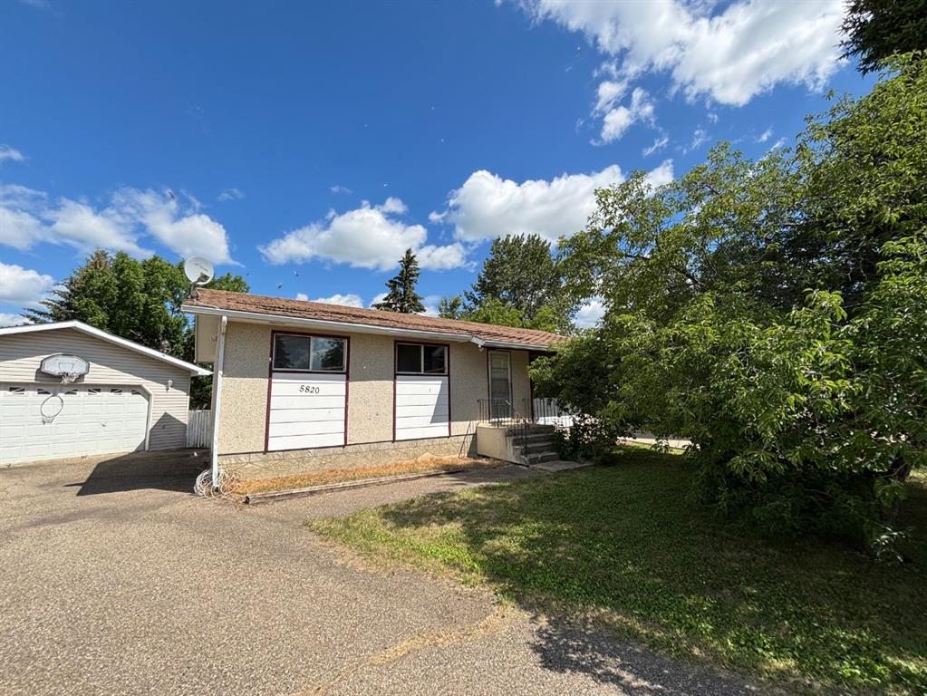 Picture of 5820 47th Street  , High Prairie Real Estate Listing