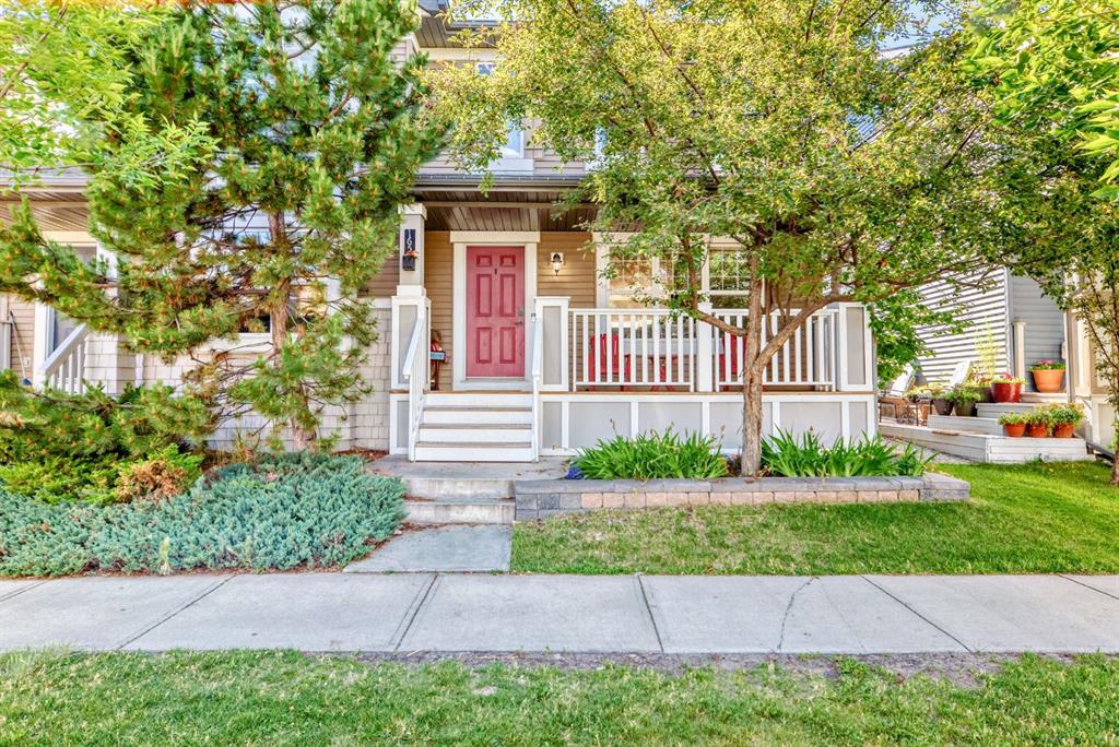 Picture of 165 Eversyde Boulevard SW, Calgary Real Estate Listing