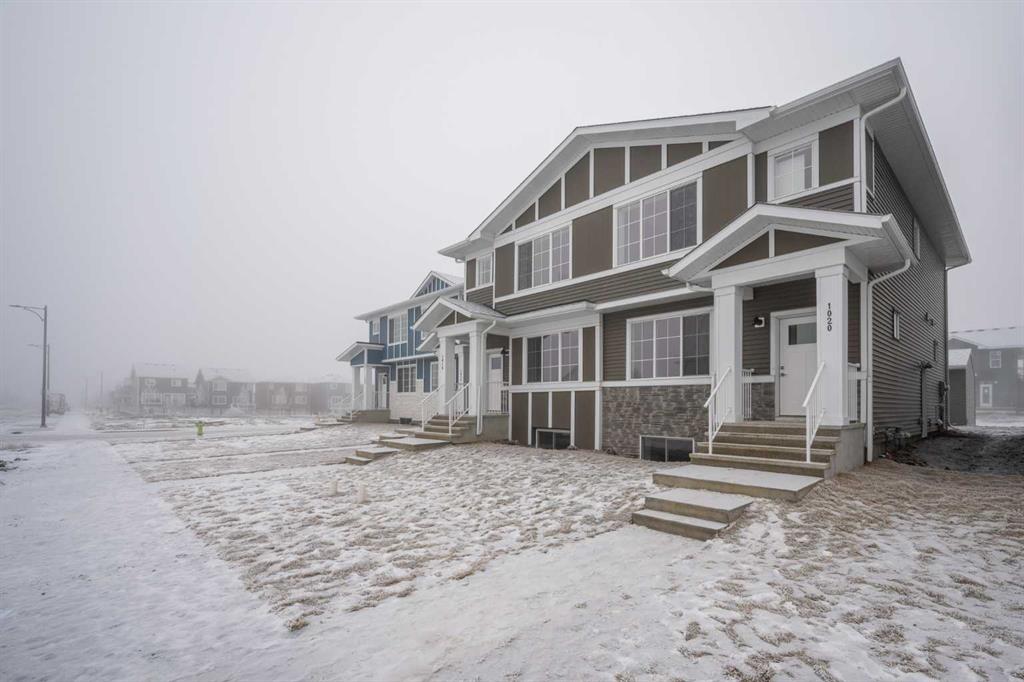 Picture of 1020 West Lakeview Drive , Chestermere Real Estate Listing