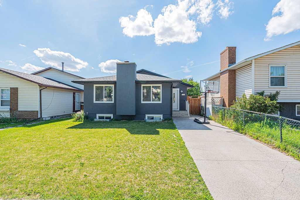 Picture of 3319 42 Street NE, Calgary Real Estate Listing