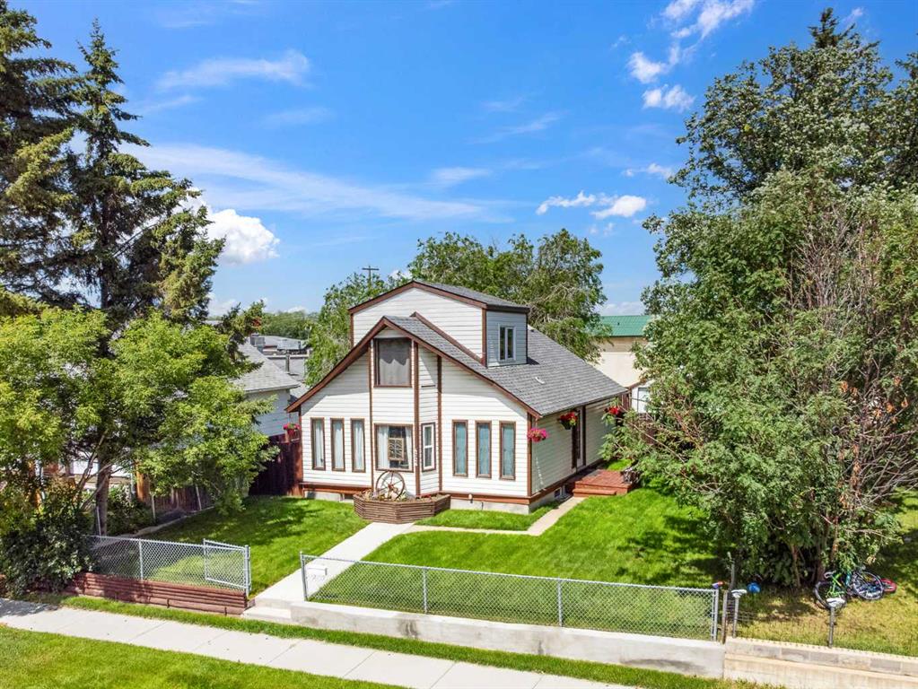 Picture of 4726 43 Street , Lloydminster Real Estate Listing