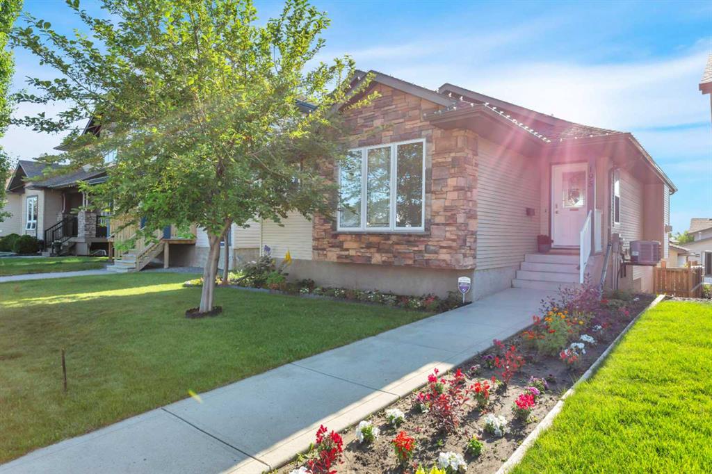 Picture of 195 Inkster Close , Red Deer Real Estate Listing